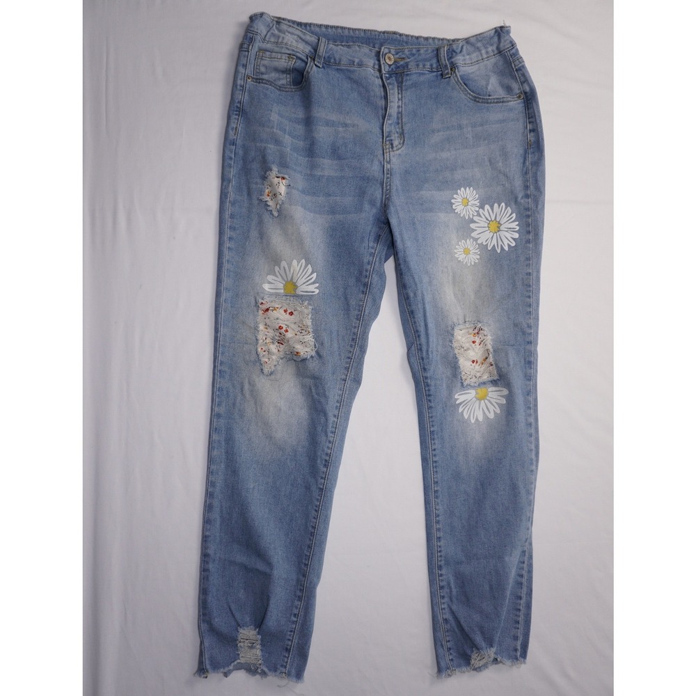 Blue XL Distressed Daisy Print Denim Jeans Floral Patches